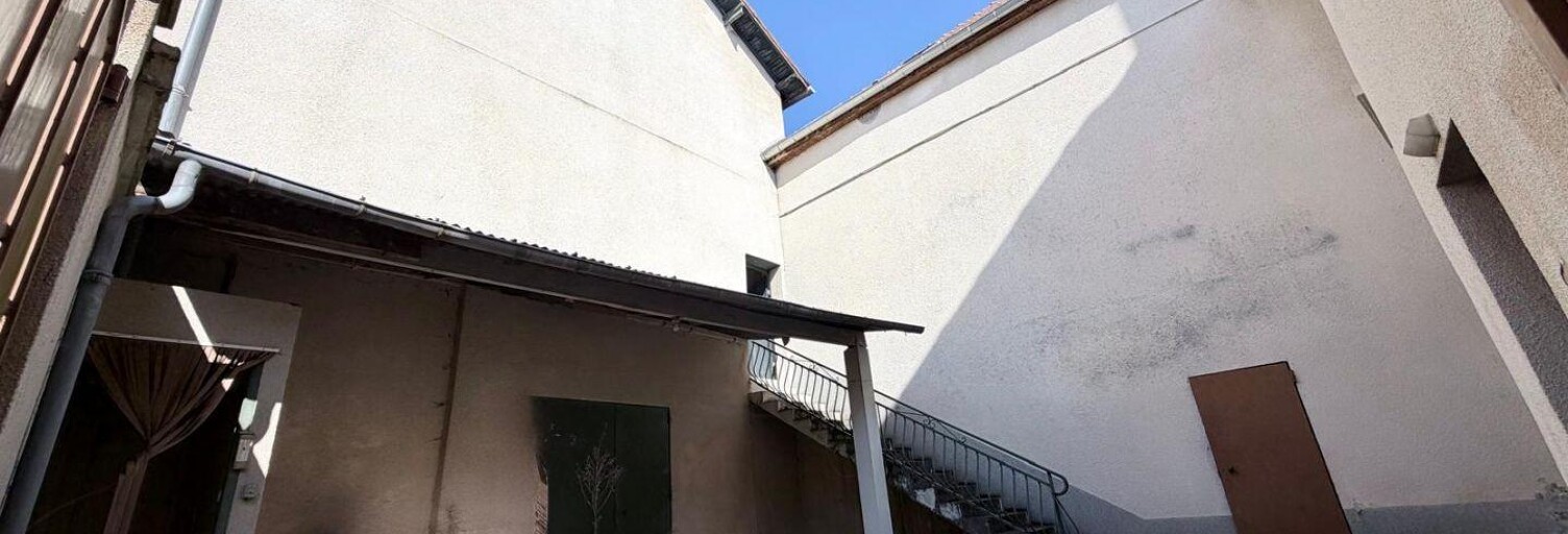 Commerce  360 m² à vendre à Fleury-la-Rivière (51480)