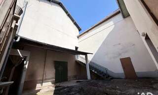 Commerce  360 m² à vendre à Fleury-la-Rivière (51480)