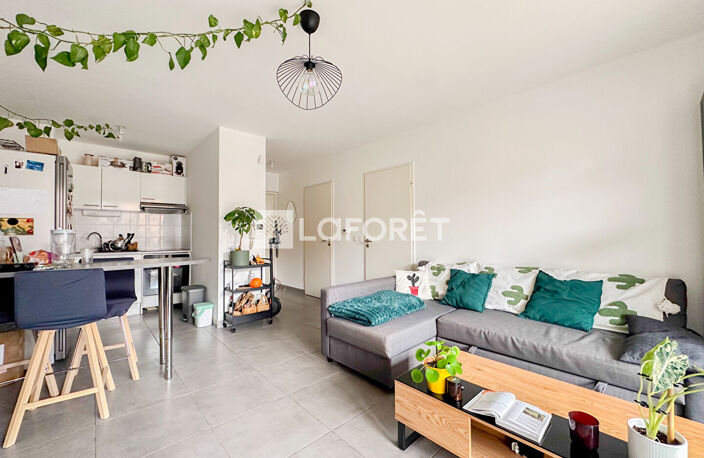 Appartement Montpellier 2 pièces 42 m2  secteur Grisettes — photo 2