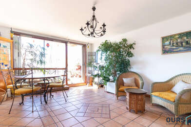 Appartement 5 pièces 300000 €