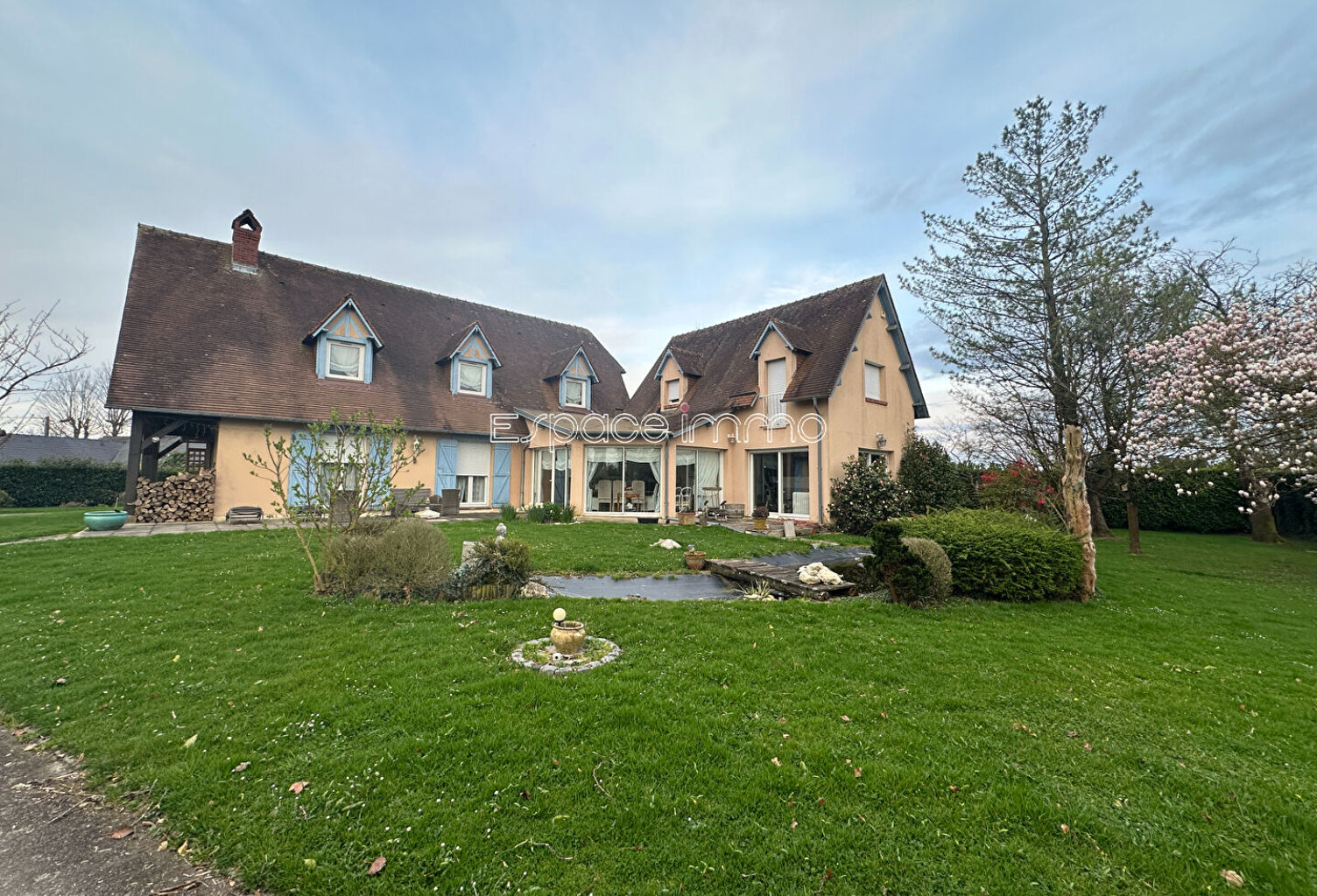 Belle propriété sur sous sol complet - Jardin - Anceaumeville - 9 pièces - 240 m² — photo 1