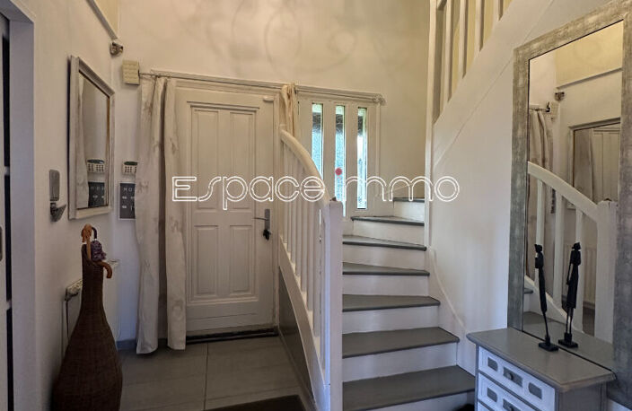Belle propriété sur sous sol complet - Jardin - Anceaumeville - 9 pièces - 240 m² — photo 2
