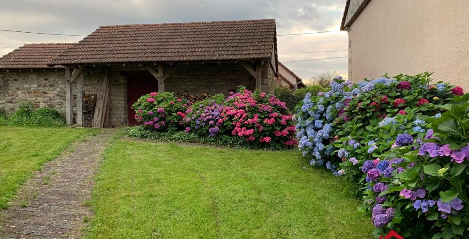 Ferme rénovée 215 m2 avec dépendances à Esboz Brest — photo 1