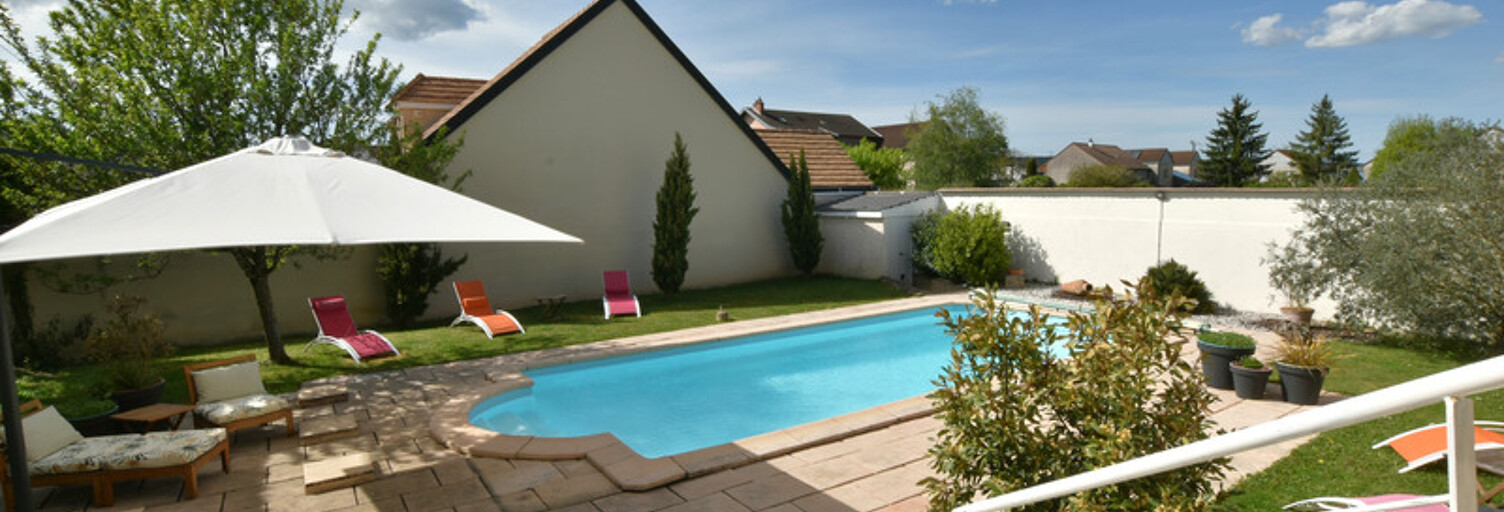 Maison 6 Pièces 177 m² à vendre à Nuits-Saint-Georges (21700)
