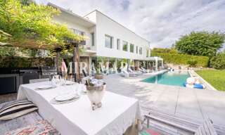 Maison 8 Pièces  m² à vendre à Nice (06100)