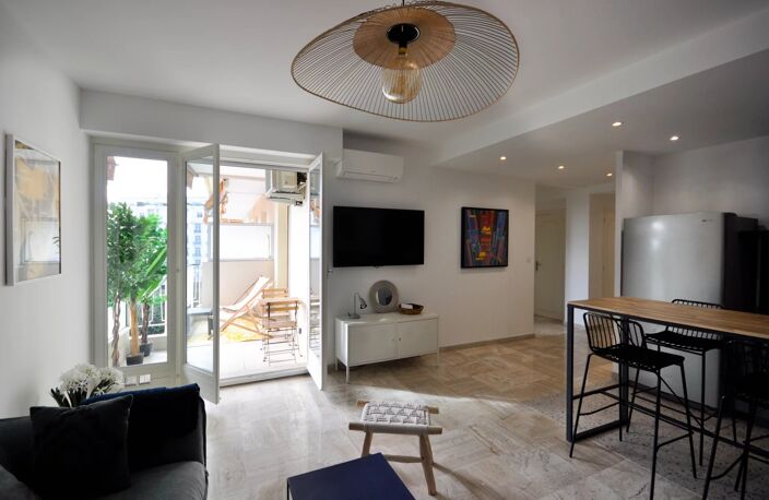 Location saisonnière - Cannes Martinez - 2P — photo 5