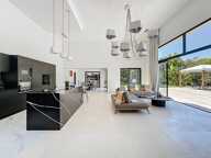 Villa CONTEMPORAINE de plain-pied à Roquefort-les-Pins, domaine privé et calme absolu — photo 2