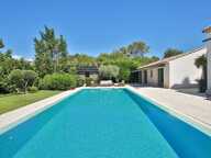 Villa CONTEMPORAINE de plain-pied à Roquefort-les-Pins, domaine privé et calme absolu — photo 4