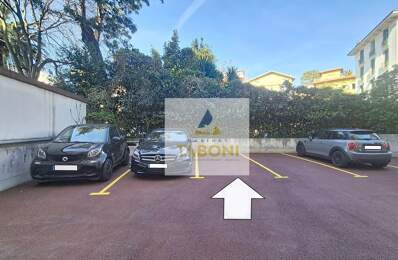 PARKING DE PLAIN PIED - AV GAY — photo du bien