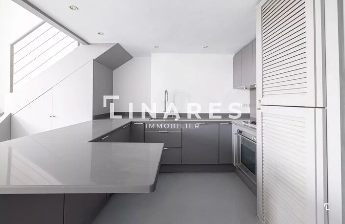 PORT ICONIC - Appartement T3 duplex 76m² - 13002 Vieux Port — photo 5