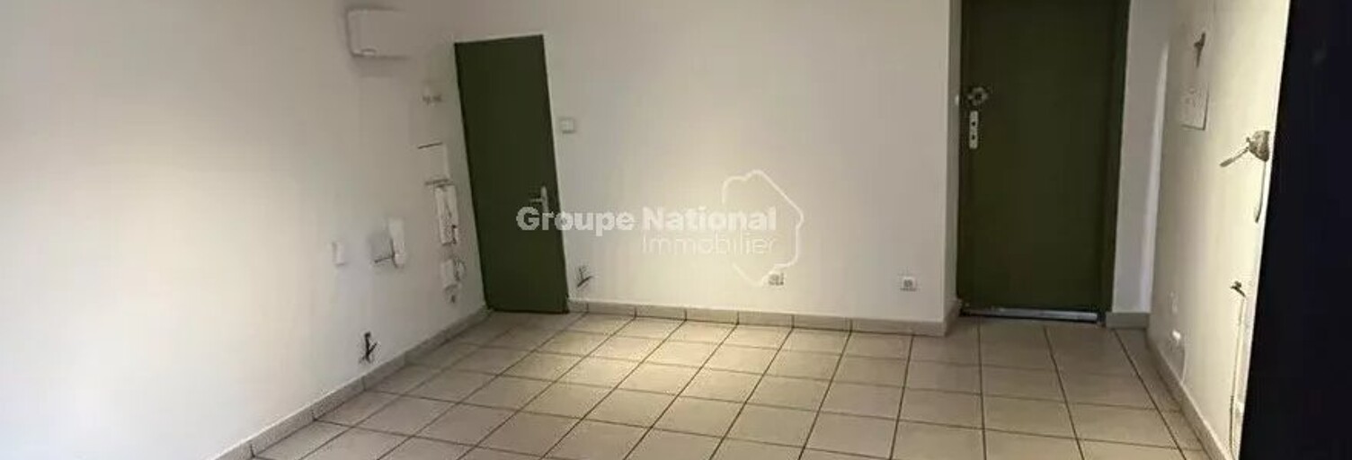 Commerce 2 Pièces 38 m² à louer à Pernes-les-Fontaines (84210)