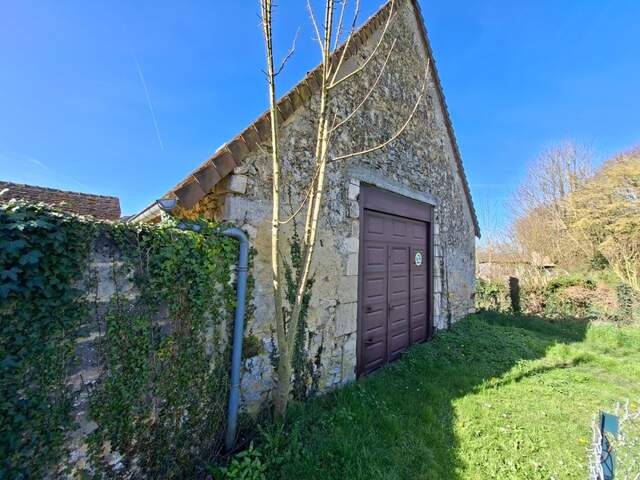 Maison en pierre brute, fond impasse à 15min d'Alençon, accès rapide péage accès LE MANS  35 min, 1h40 PARIS — photo du bien