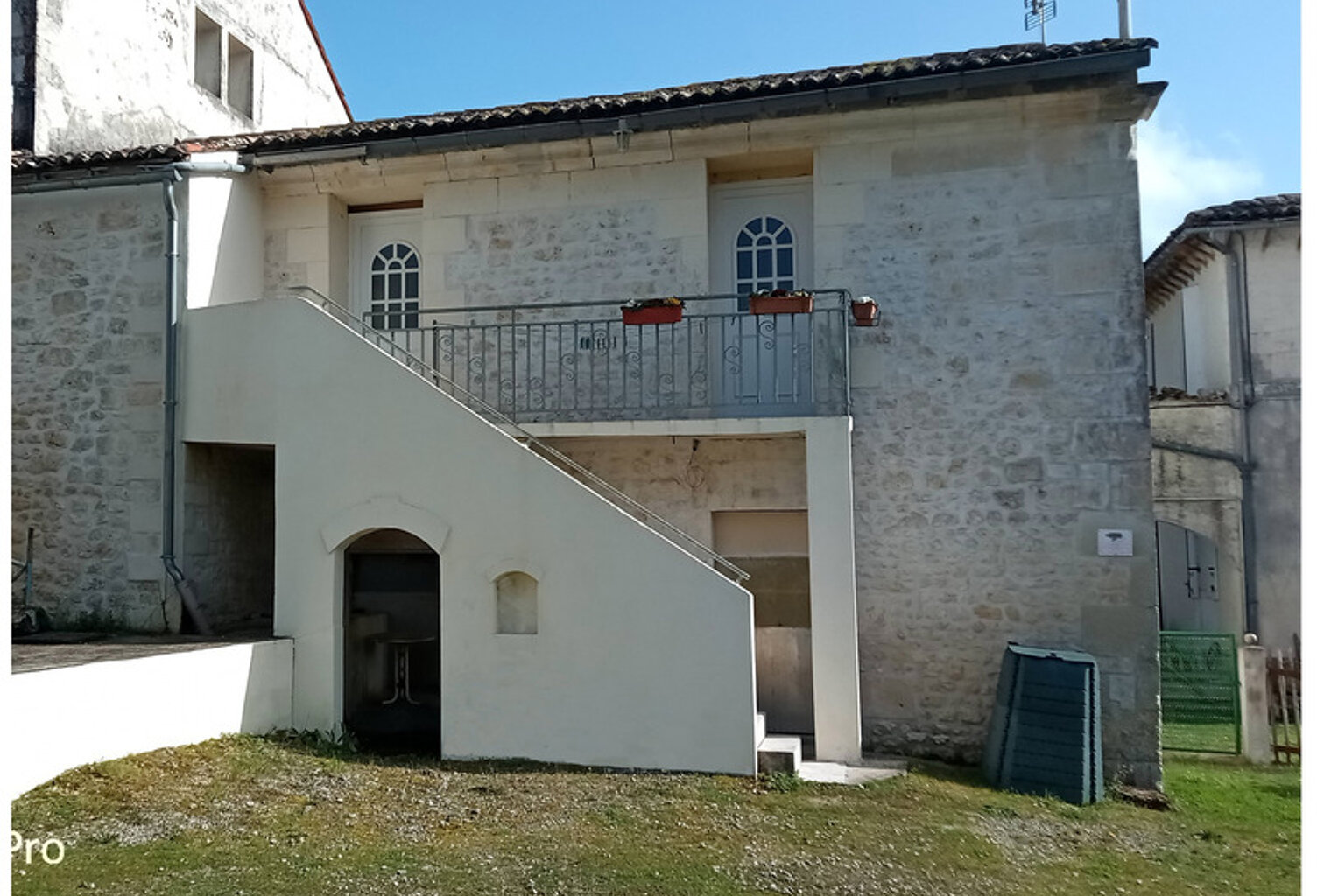 Maison à vendre 3 pièces MOSNAC (17) — photo 1