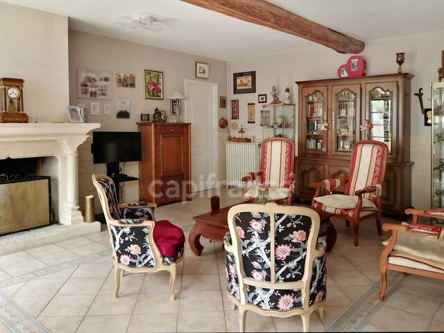 Noyers-sur-Cher (Loir-et-Cher), à vendre LONGERE familiale 7 pièces de 180 m² — photo du bien