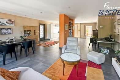 Maison 7 pièces 349000 €