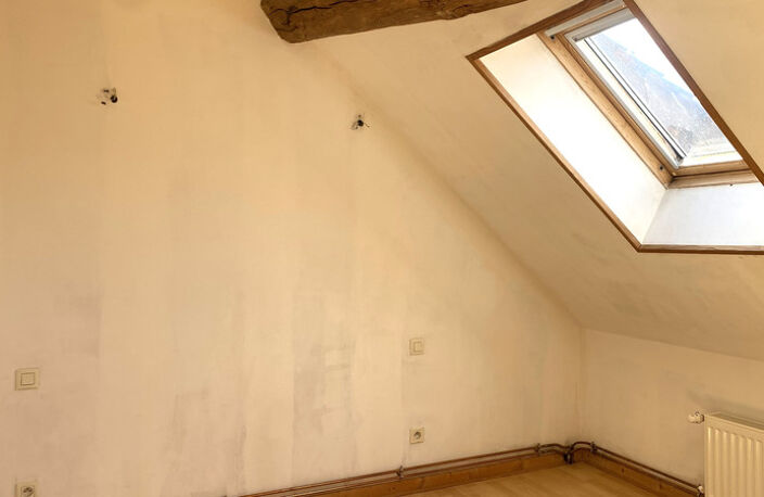 À LOUER – LOCAL COMMERCIAL AVEC LOGEMENT ET DÉPENDANCES à L'ISLE SUR SEREIN (89) — photo 5