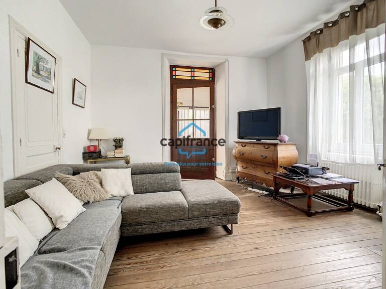 Dpt Ardèche (07), à vendre maison P8  sur 139 m² - Terrain de 599,00 m² — photo 1