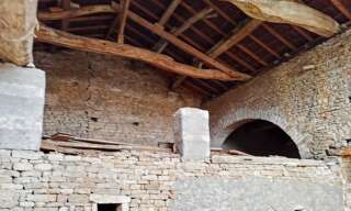 Maison 1 Pièce 150 m² à vendre à Ozenay (71700)