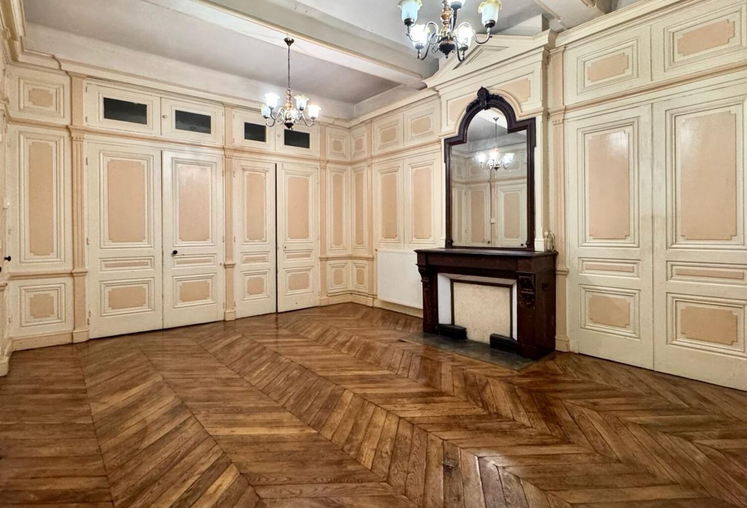 Appartement à Vendre - 107m² - à Rénové — photo 1