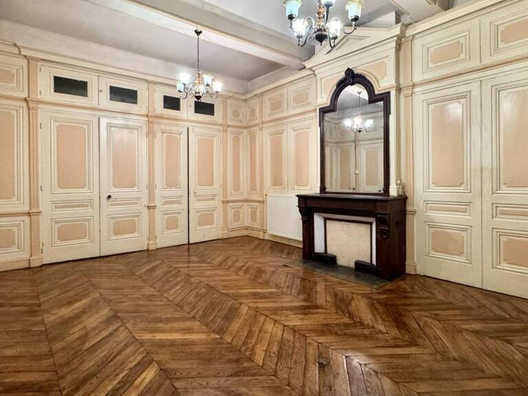 Appartement à Vendre - 107m² - à Rénové — photo 1