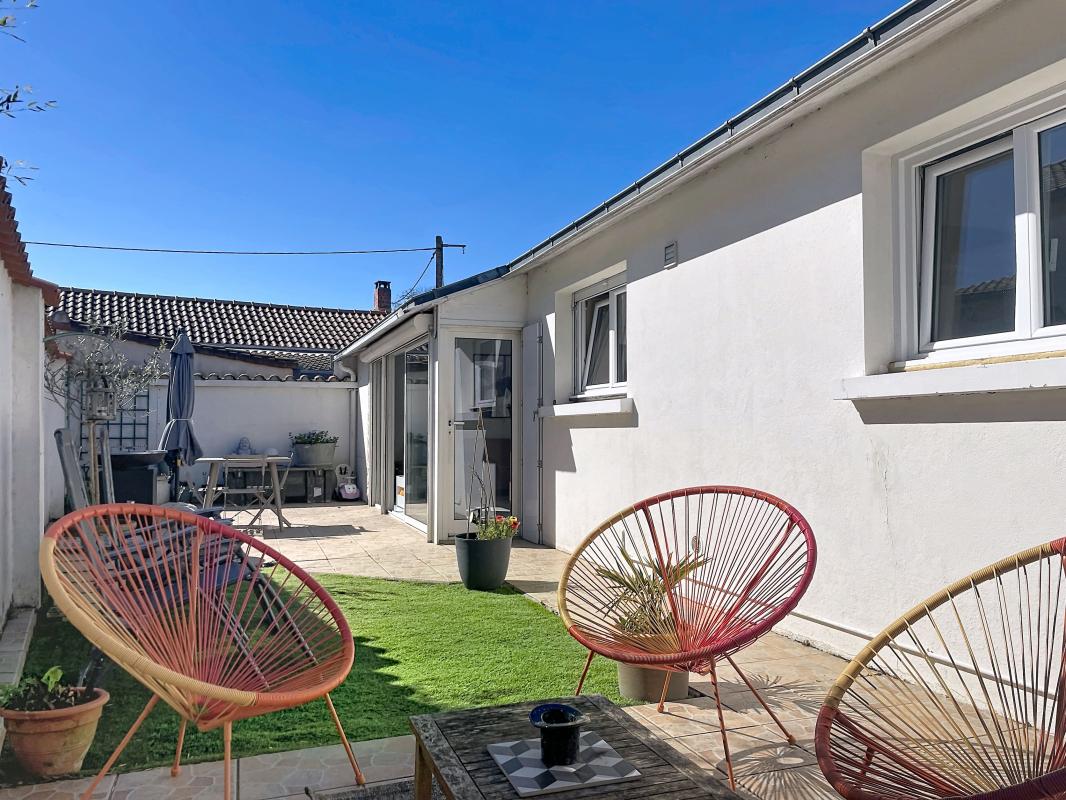 Villa / Maison  T4 à vendre Rochelle (La) 17000
