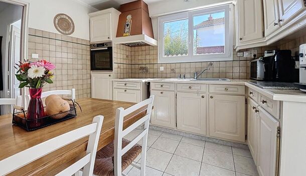 Villa / Maison 4 pièces  à vendre Rochelle (La) 17000