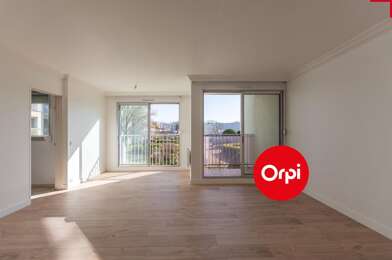 Appartement 4 pièces 228800 €