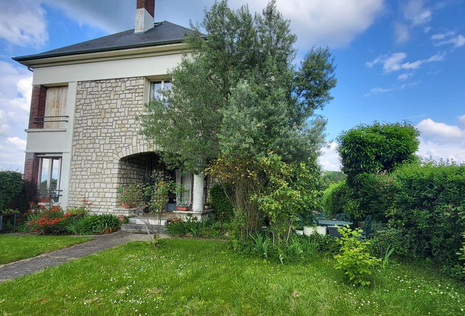 Maison À Vendre — photo 1