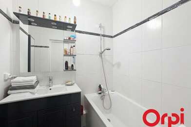 Appartement 4 pièces 230000 €