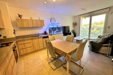 Commerce 2 pièces 249000 €