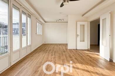 Appartement 3 pièces 1165 €