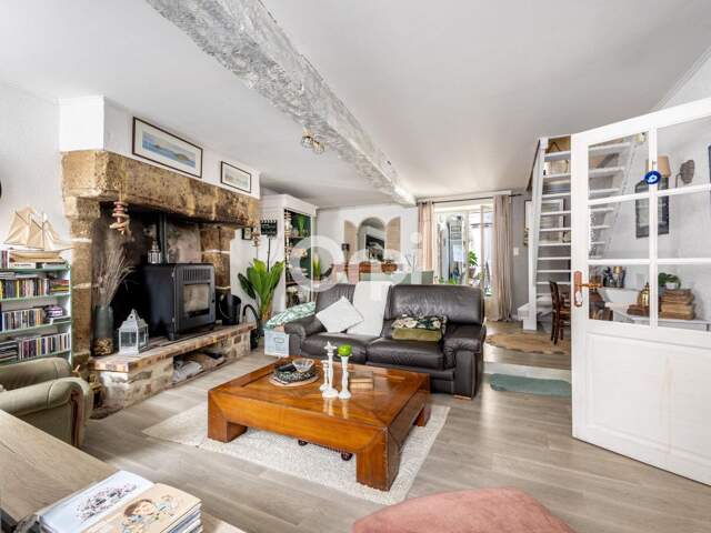 Maison À Vendre centre ROCHECHOUART — photo du bien