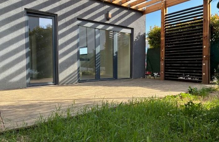 Appartement type 2 avec terrasse jardin et 2 parkings — photo 3