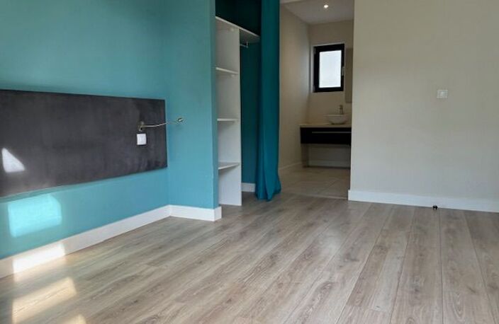 Appartement type 2 avec terrasse jardin et 2 parkings — photo 5