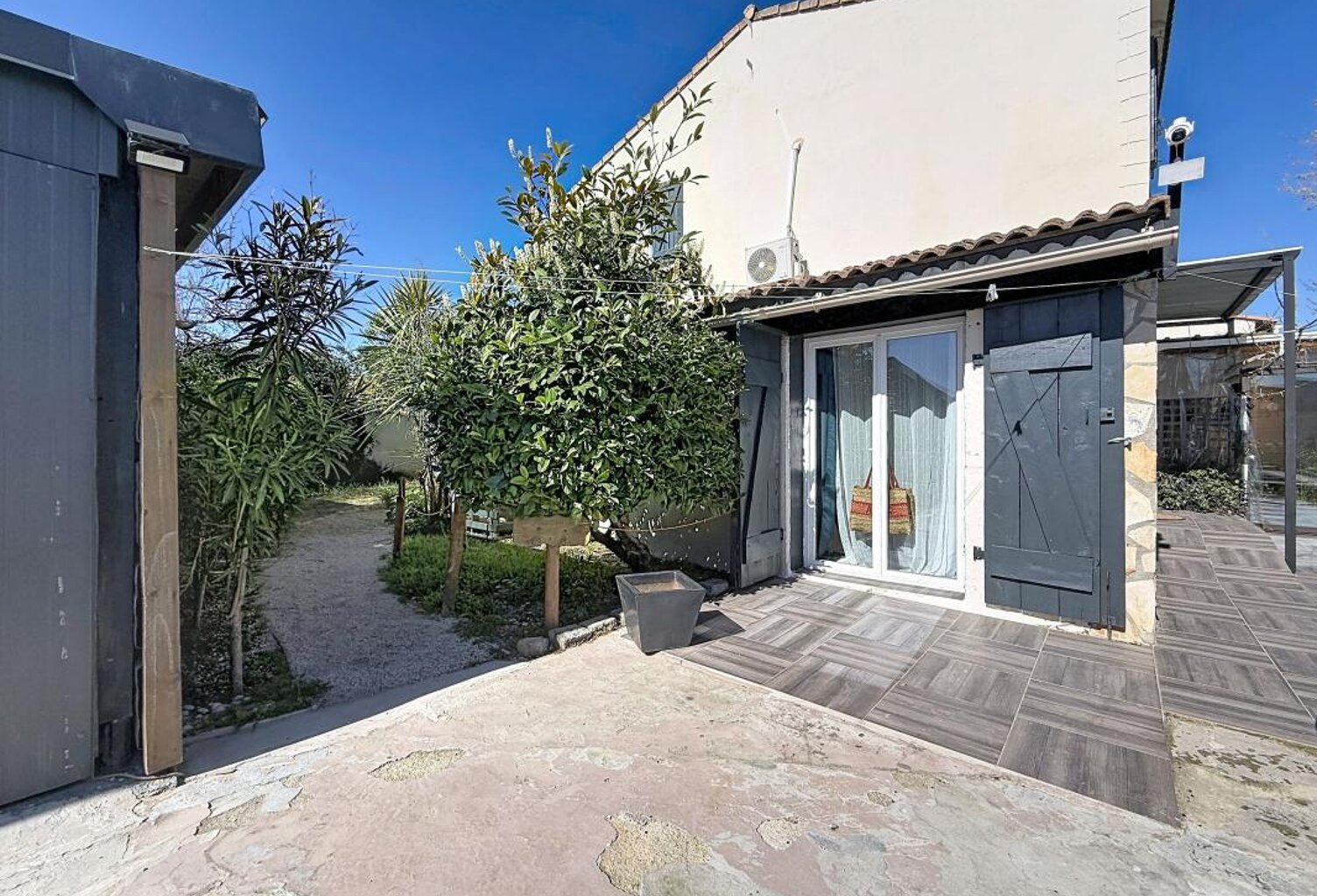 Maison À Vendre — photo 1