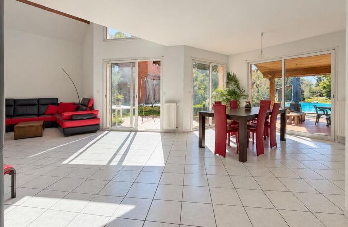 Tournefeuille Maison d'Architecte 6 Pièces 194 m², Cadre Privilégié — photo 3