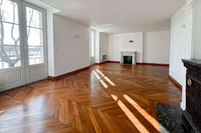 Appartement 4 pièces 307000 €