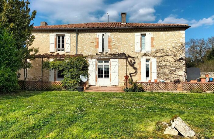 Maison Sainte Marie 8 pièce(s) 260 m2 — photo 2
