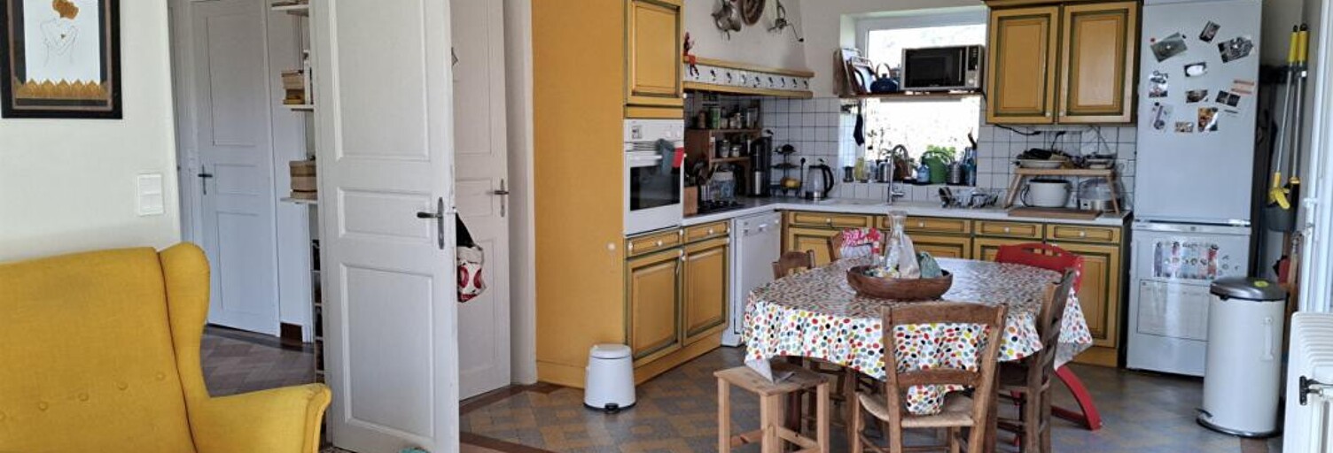 Maison 6 Pièces 147 m² à vendre à Saint-Étienne-les-Orgues (04230)