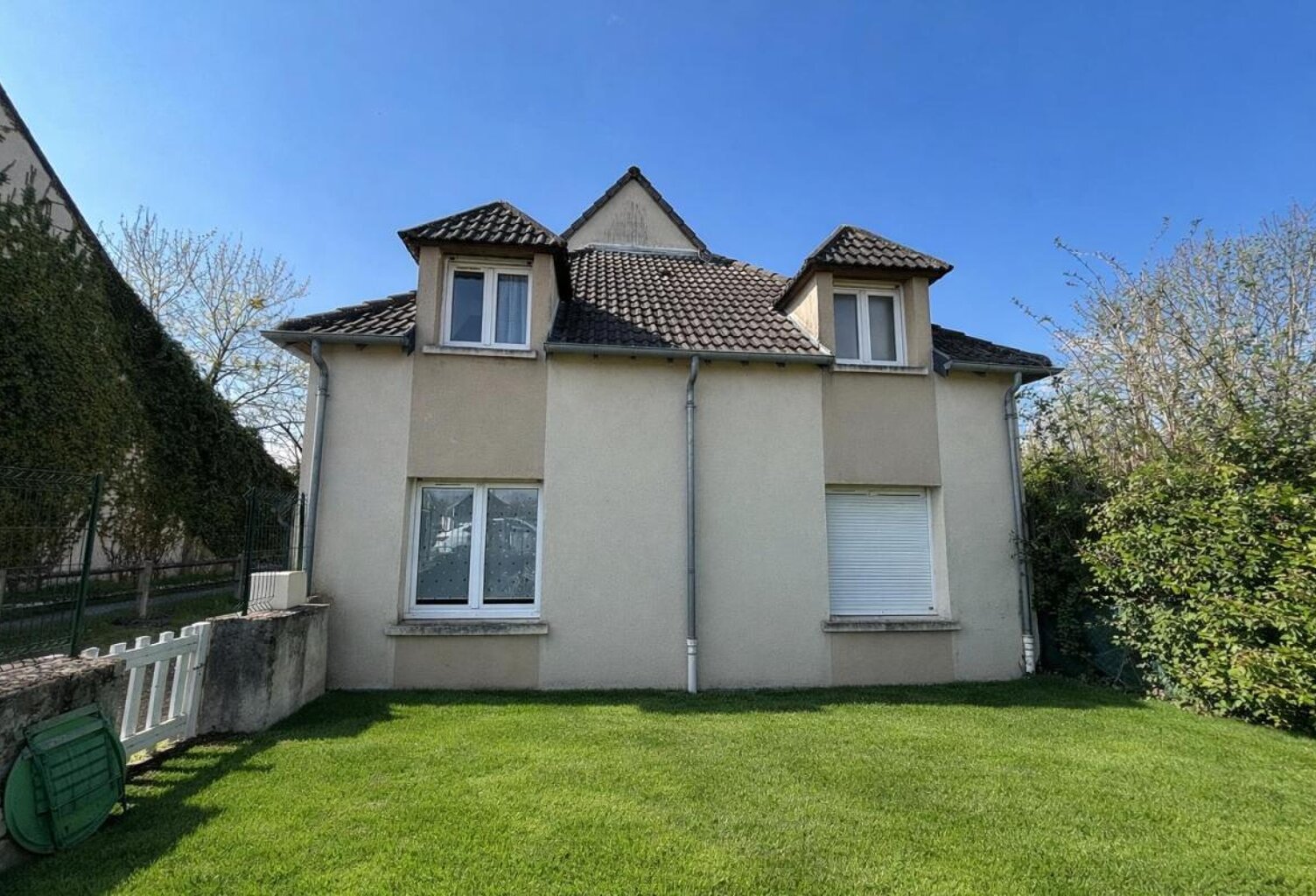 Ensemble immobilier - 2 appartements - Idéal investisseur - Magny-Cours — photo 1