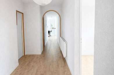 Appartement 5 pièces 239200 €