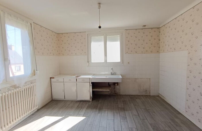 29520 Châteauneuf du Faou maison de ville 3 chambres, sous sol complet et combles aménageables — photo 3