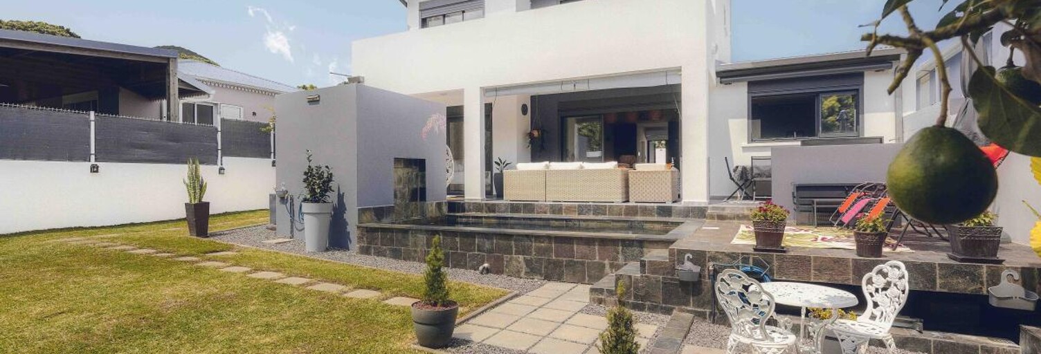 Maison 5 Pièces 137 m² à vendre à Saint-Pierre (97410)