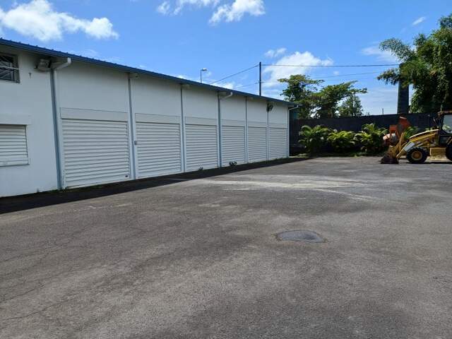 Local d'activité 370 m² sur 2000m²  de terrain — photo du bien