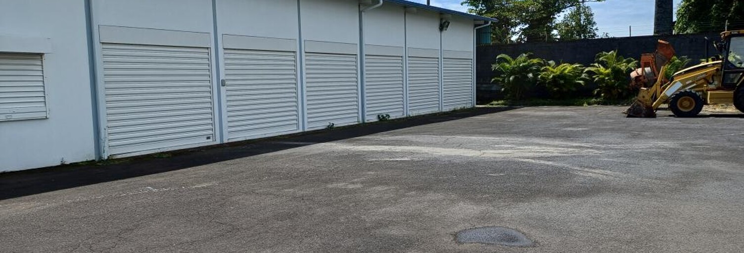 Local industriel  370 m² à louer à Sainte-Suzanne (97441)