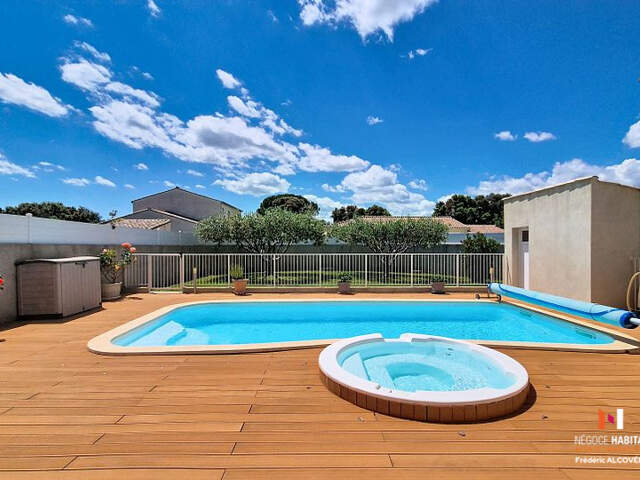 VILLEVIEILLE VILLA T6 DE 130M2 SUR 800M2 DE TERRAIN AVEC PIS — photo du bien