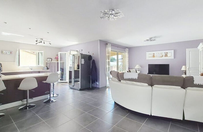 VILLEVIEILLE VILLA T6 DE 130M2 SUR 800M2 DE TERRAIN AVEC PIS — photo 4