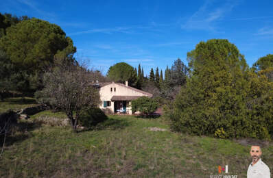 NEBIAN GROS POTENTIEL POUR CETTE VILLA DES ANNEES 70 T5 DE 1 — photo du bien