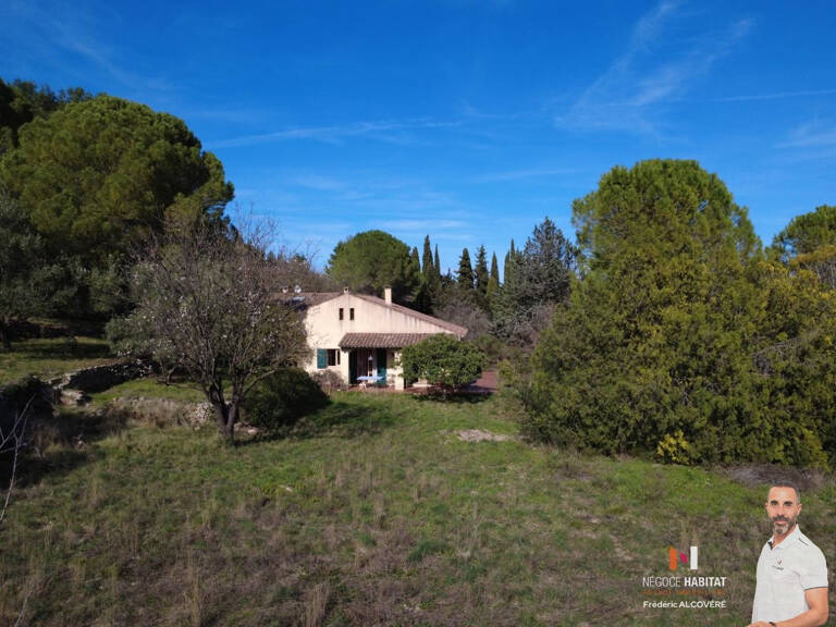 NEBIAN GROS POTENTIEL POUR CETTE VILLA DES ANNEES 70 T5 DE 1 — photo 1