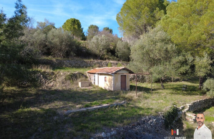 NEBIAN GROS POTENTIEL POUR CETTE VILLA DES ANNEES 70 T5 DE 1 — photo 4
